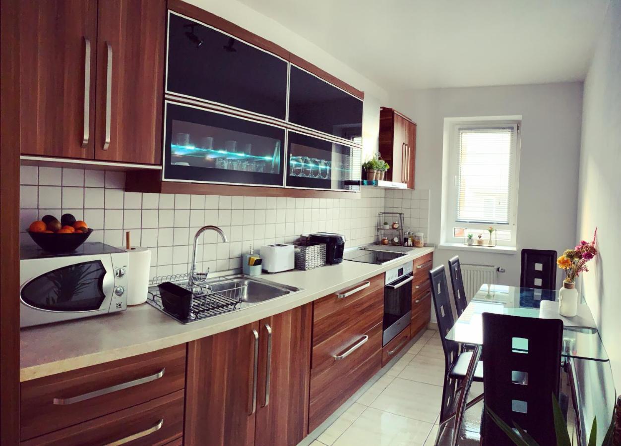 Апартаменты Modern Studio2 Брашов Экстерьер фото